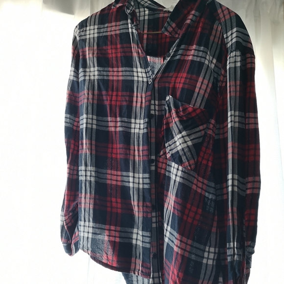 Garage red blue and white Plaid button up Shirt, size Small - Picture 5 of 9
